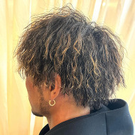 スパイキーなツイストスパイラルパーマ✴︎