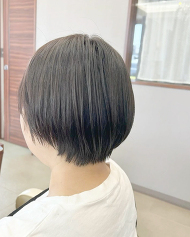 すっとおさまるショートボブに✨✨