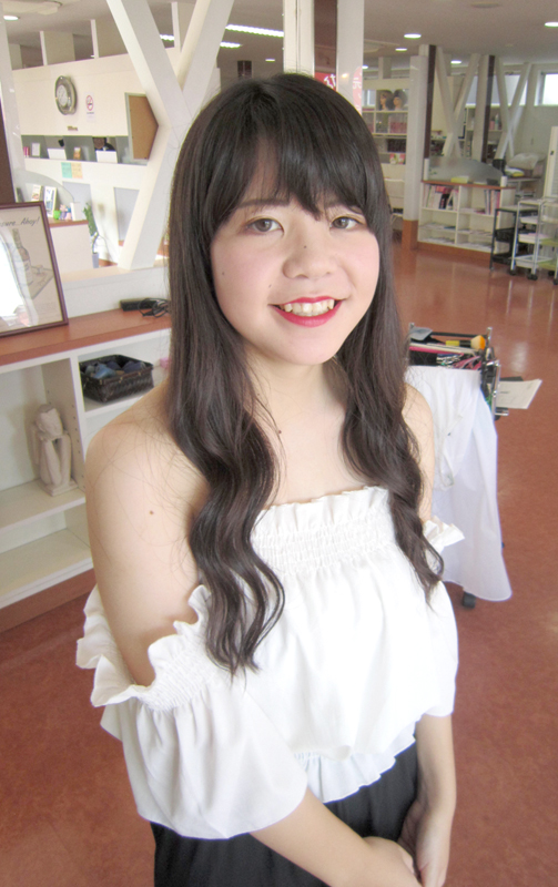 毛先をカット☆巻き髪セット♪